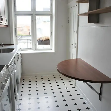 Sjaellandsgade 22. 2 Tv Apartment *